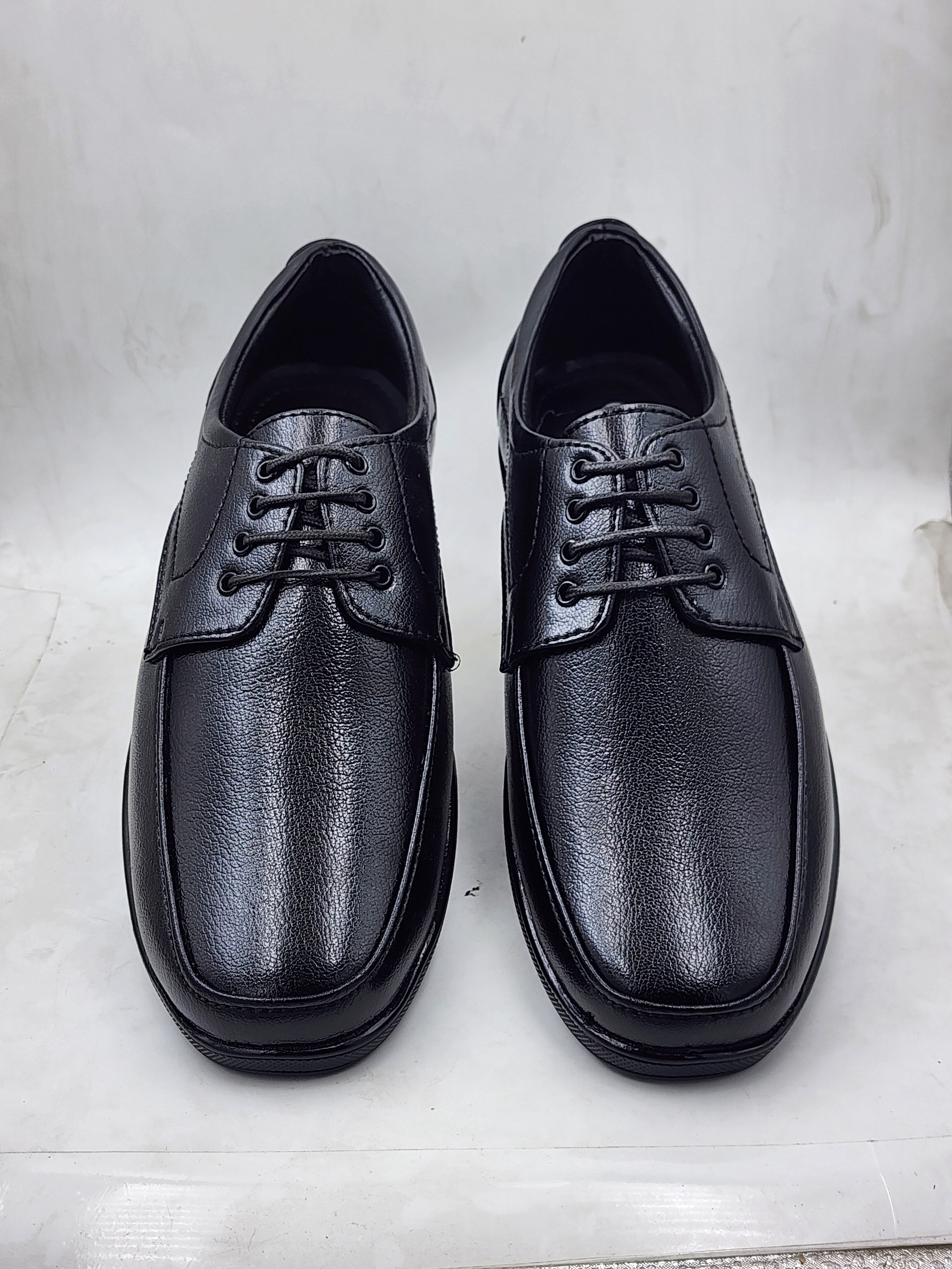 Men's Formal Textured Derby Shoes with Advanced Cushion Padding and Durable Rubber Sole